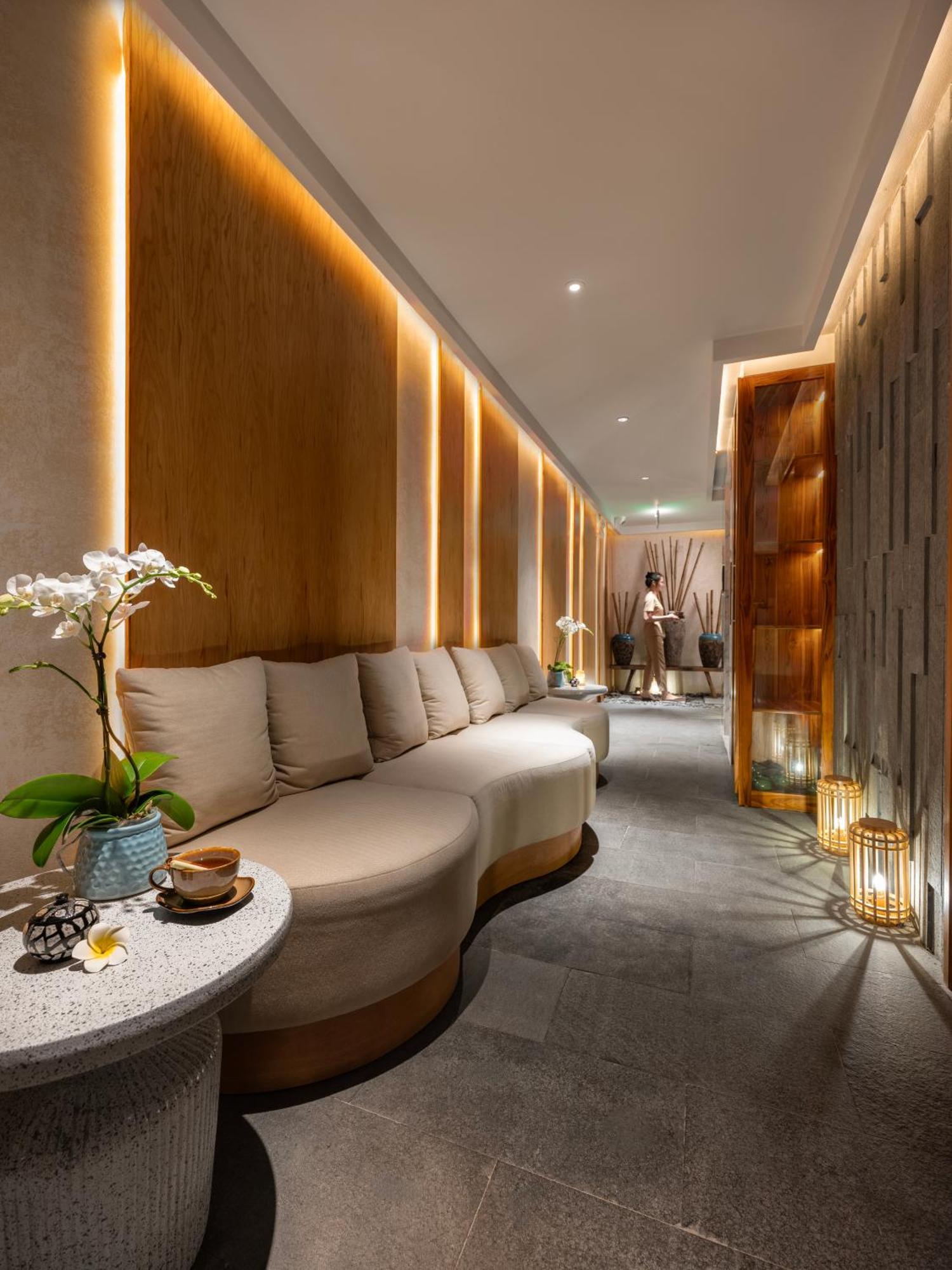 Grand Hotel Du Lac هانوي المظهر الخارجي الصورة The Spa at The Landmark
